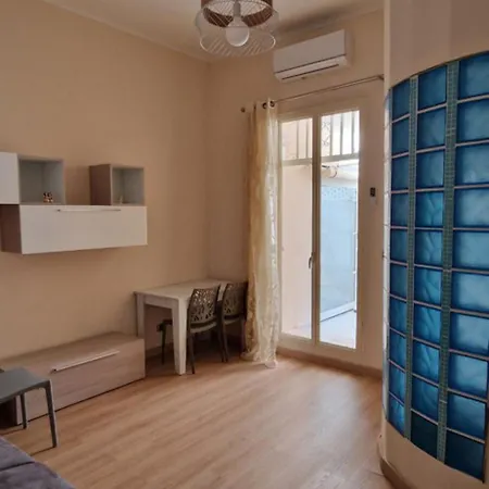 Apartment Cleopatra Bari